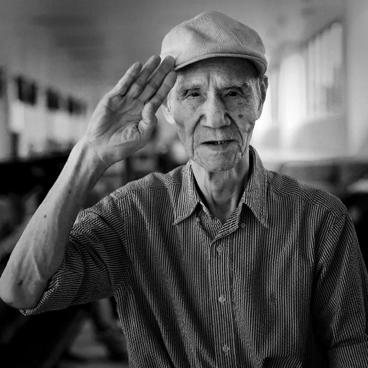 抗战老兵流落缅甸70年 被孙女在朋友圈认出终团聚