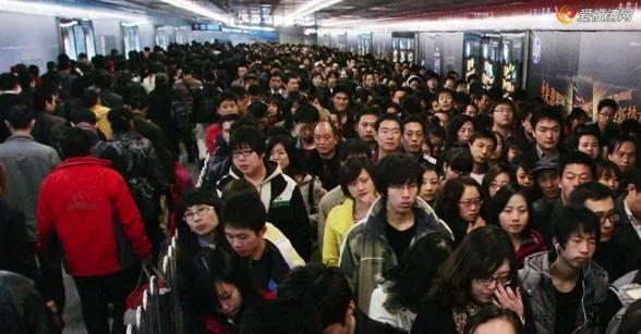 伦敦地铁PK北京地铁,你猜谁赢了?