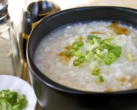 大米粥怎么煮又滑又粘稠 这招绝了 10分钟就可以