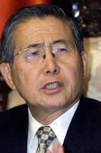 全国人称中国人是老乡 出了2华裔总理