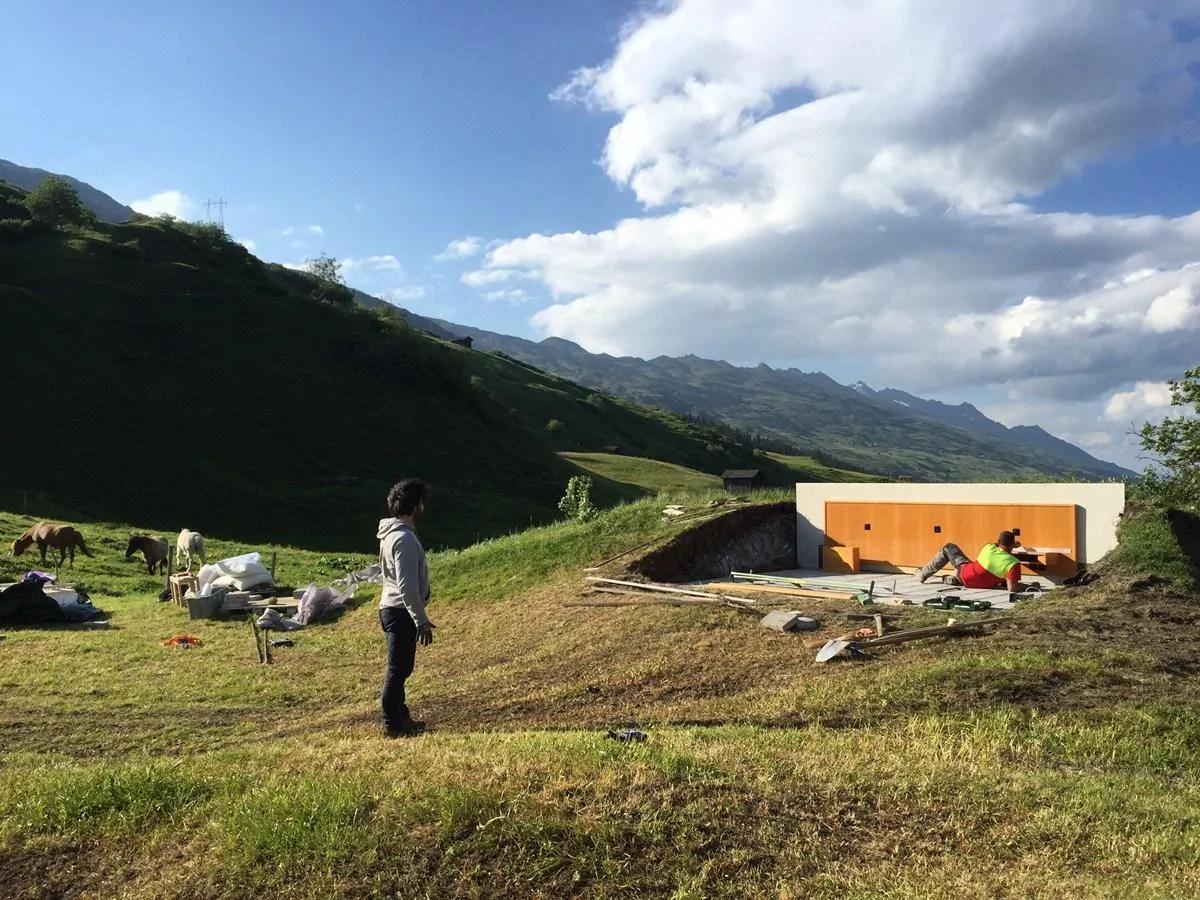 全球首家无墙无顶酒店 抬头是天四面是风景