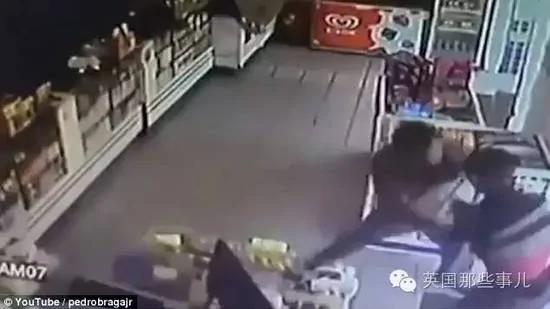 巴西两位便衣互相怀疑身份 结局惨不忍睹