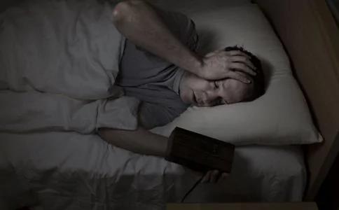 晚上9点后这7件事 男人别做