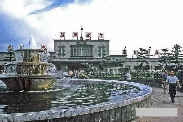 罕见台湾两蒋时代照片 经济腾飞欣欣向荣