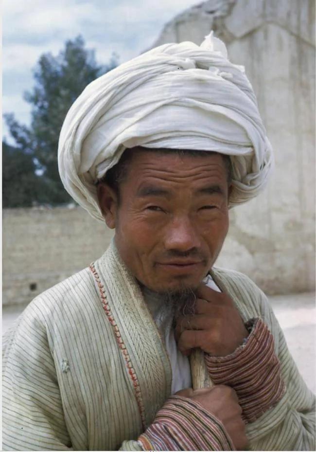自称中国人 成吉思汗子孙遭奴役百年
