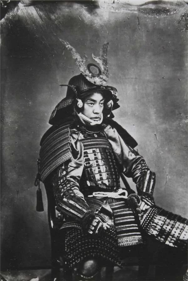 22張百年前日本"末代武士"留下的珍稀老照片,女武士也太帥了!