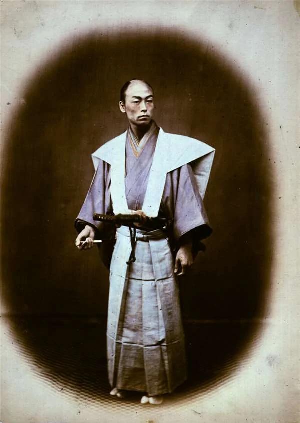 22張百年前日本"末代武士"留下的珍稀老照片,女武士也太帥了!