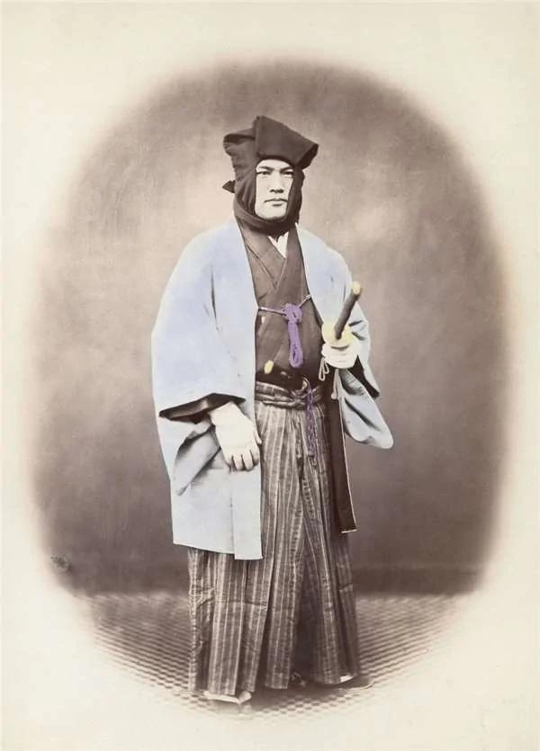22張百年前日本"末代武士"留下的珍稀老照片,女武士也太帥了!