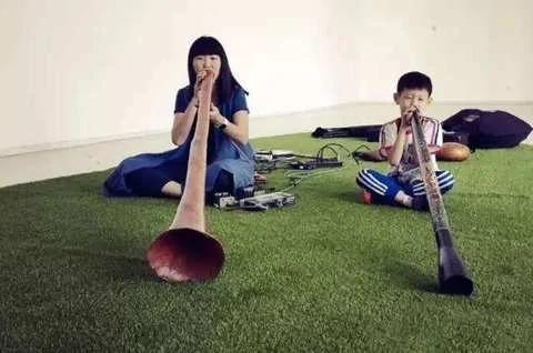 魔都最魔性夫妻 不上班 在家玩几百种乐器!图集
