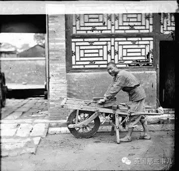 罕见:这个摄影师拍下150年前中国的样子