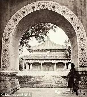 罕见:这个摄影师拍下150年前中国的样子