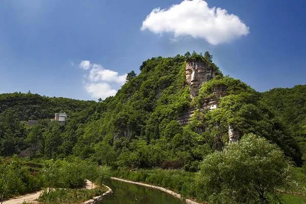 师徒二人各凿了一座大佛一个盛名天下一个却名不经传!只因……太遗憾了!!图集