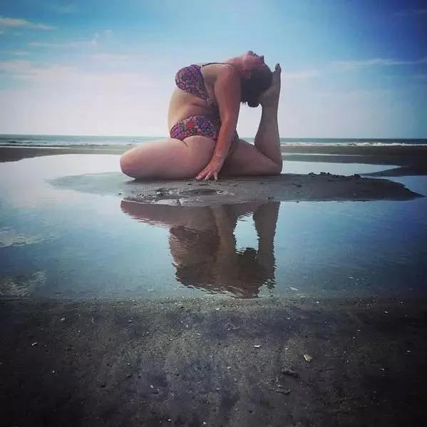 胖子练瑜伽 最多是个会瑜伽的胖子你懂得 图集