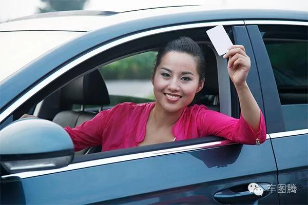 汽车上的15个反人类设计!简直忍无可忍 含恨转发 图集