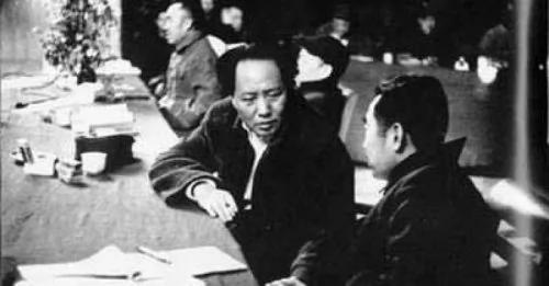 曾被神化的两大偶像 毛泽东与周恩来
