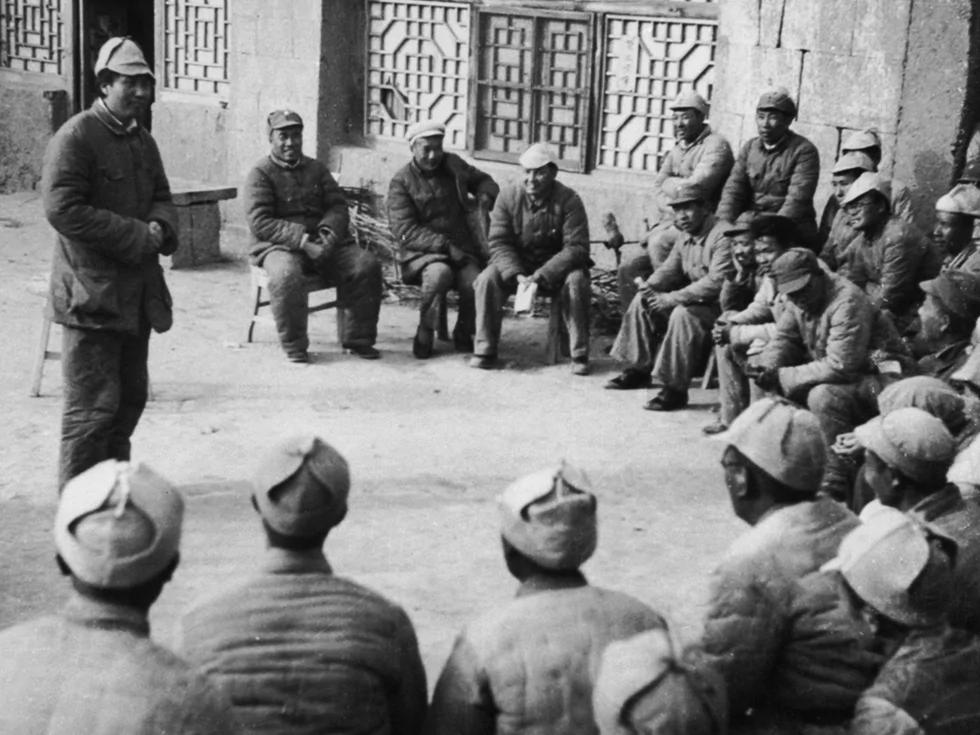 共产国际代表:康生让毛泽东消极抗日 挑起与国民党的冲突