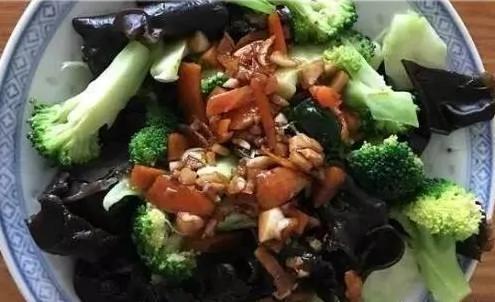 一道家常菜 净血液、软血管,这道家常菜再好不过了!