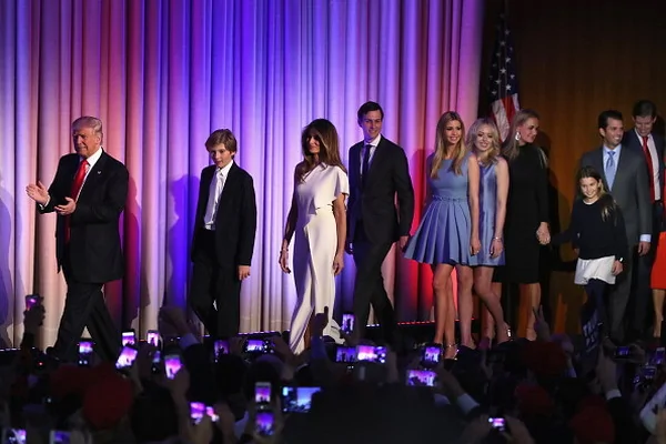 11月9日，川普和家人一起登上胜选舞台。( Mark Wilson/Getty Images)