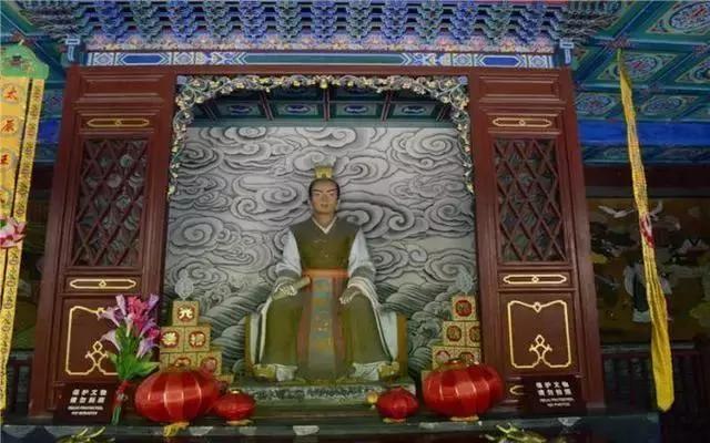 历史上从未衰落的八大姓氏 有你的姓氏吗?