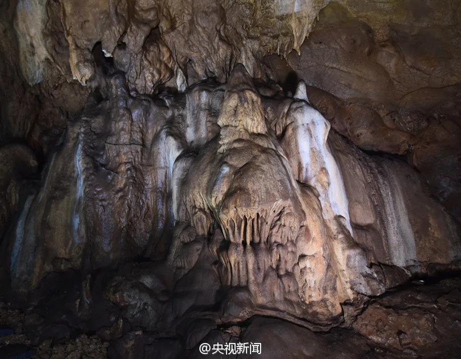 绝美地貌景色!陕西汉中发现世界级天坑群