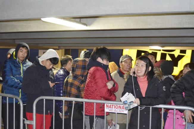 美国华人黑五疯狂抢购 拔头筹已成主力军