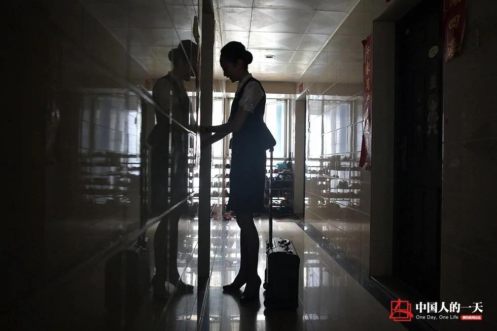 中國女孩獲評世界最美空姐 看看她的一天