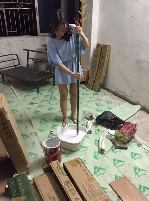 美术女教师爆改出租房 破旧民房美成一幅画…