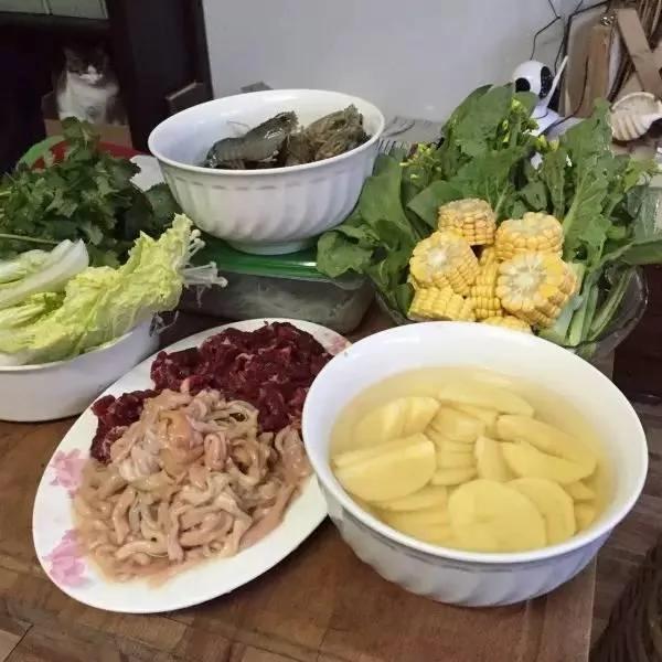 美术女教师爆改出租房 破旧民房美成一幅画…