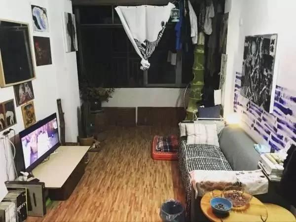 美术女教师爆改出租房 破旧民房美成一幅画…