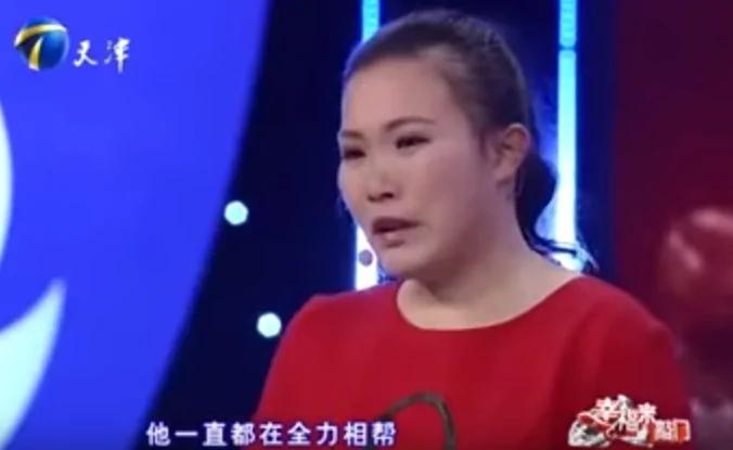 28岁的她“嫁给73岁老头还生了儿子" 她说出真相…全场观众都哭了!