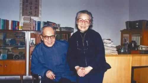 推敲“钟书”的含意观其一生 众人惊动!