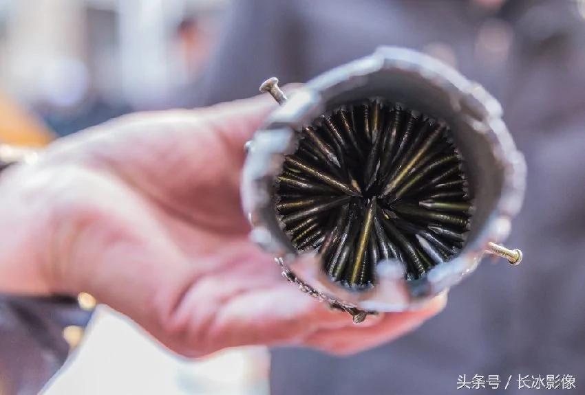 这个工具竟能把几千颗钢钉钉入“4公厘”厚铁管