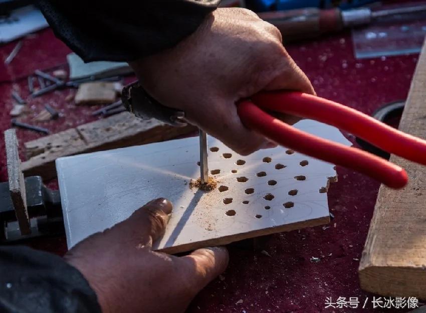 这个工具竟能把几千颗钢钉钉入“4公厘”厚铁管