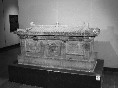 神秘诅咒石棺 上刻“开者必死”