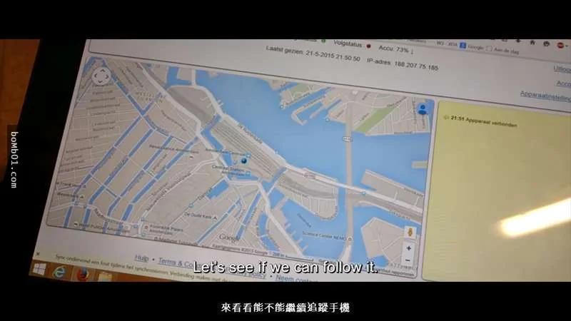 这个学生“故意让小偷拿走手机” 接着他就展开了追踪整个后续的记录片…