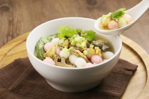 冬至吃汤圆 圆满庆团圆