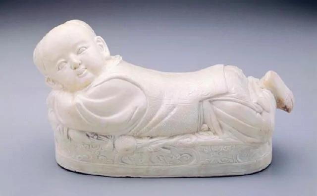 宋朝人睡觉用什么枕头?