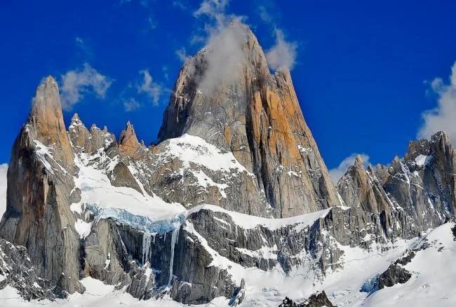 必须要小心 世界上最危险的10大山峰