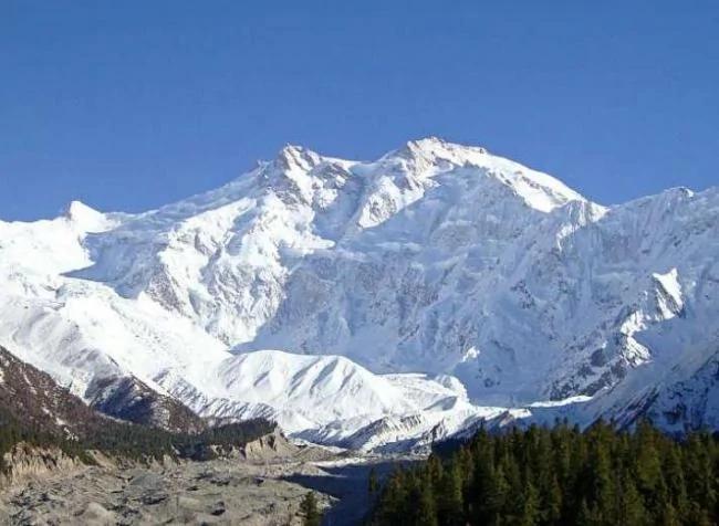 必须要小心 世界上最危险的10大山峰