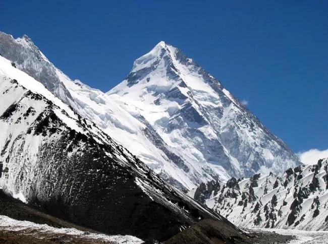 必须要小心 世界上最危险的10大山峰