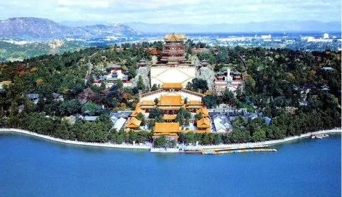 弘传中华文化正宗: 敬神、敬天、敬人