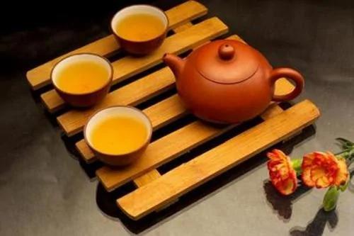 “茶道养生”正风行 茶疗止渴治病
