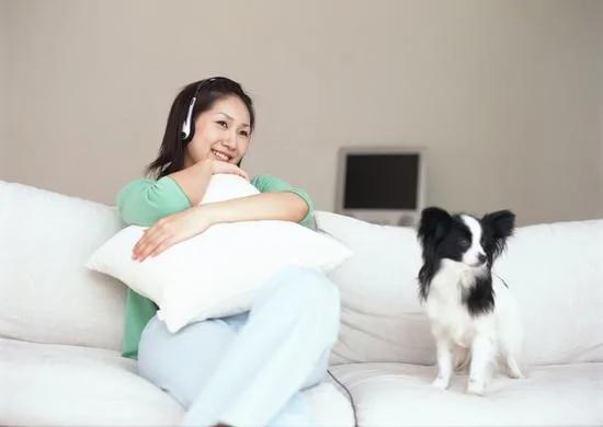 跷二郎腿时 身体发生可怕变化
