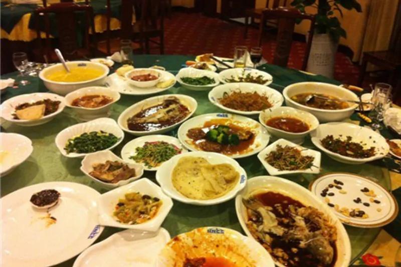 剩饭、剩菜含亚硝酸盐能致癌?原来你被伪专家骗了这么久!