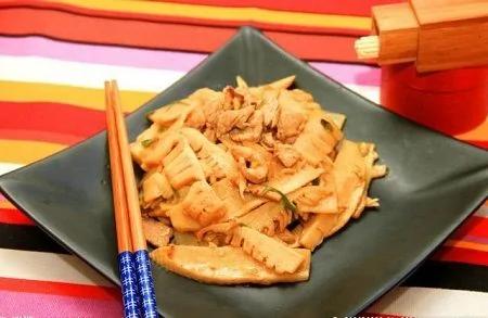 这种菜被誉为“金衣白玉 蔬中一绝” 吃一餐刮三天油 降“三高”!