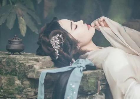睡不好可能是五脏罢工了 学一套300年前的“长寿睡眠法”