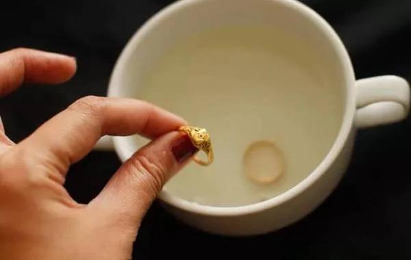 首饰脏了怎么办?一招焕然一新!