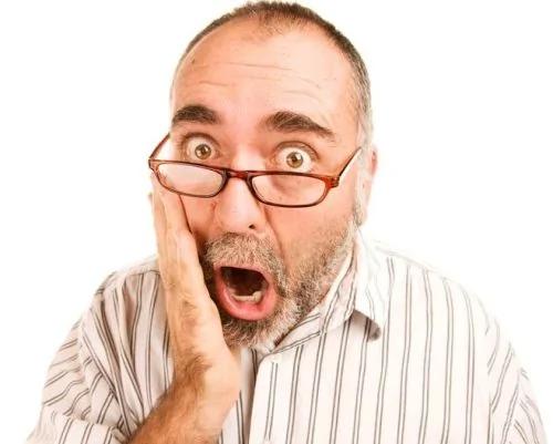 可怕!一男子爱嚼“它”嘴巴竟生8种癌