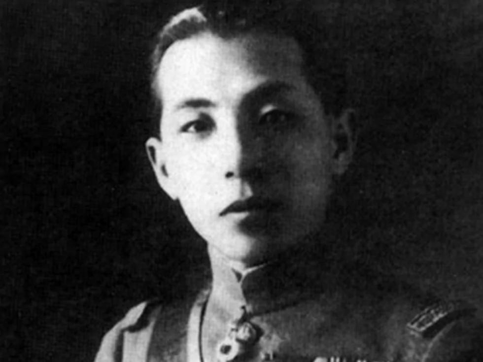早就暗通款曲:西安事变前张学良与莫斯科的交往