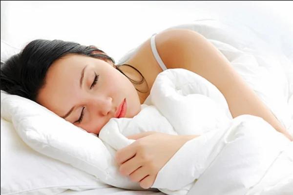睡觉方向也会影响健康?专家表示:“往这边睡”才是长寿正解